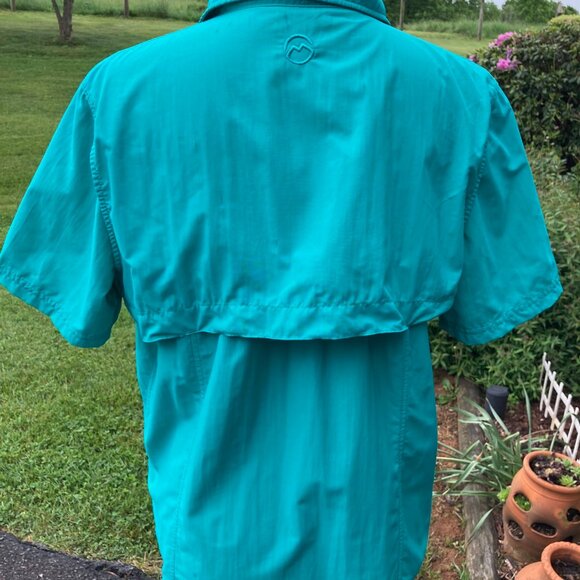 Magellan Outdoors Green Fish Gear Relaxed Fit Moisture Wicking Top Women's Sz M - Picture 6 of 6